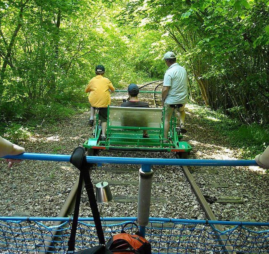 Vélo rail close to the campsite La Pomme de Pin - Camping pomme de pin