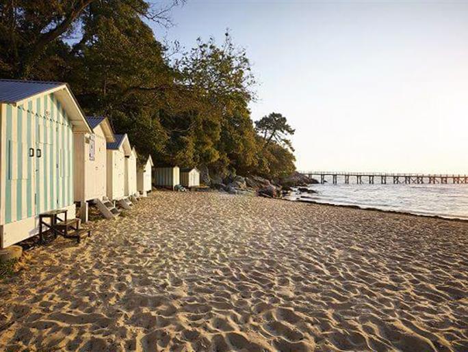 Visit Noirmoutier island close to campsite La Pomme de Pin at St Hilaire de Riez