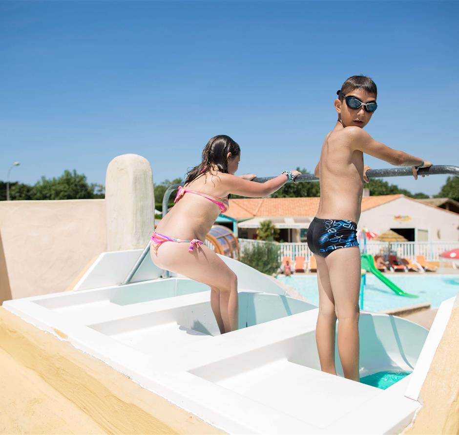 Water space 4-sterren camping La Pomme de Pin in Saint Hilaire de Riez Vendee - Camping pomme de pin