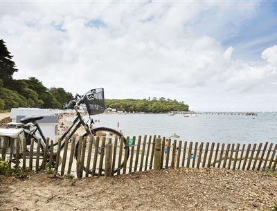 Visit Noirmoutier island close to campsite La Pomme de Pin at St Hilaire de Riez