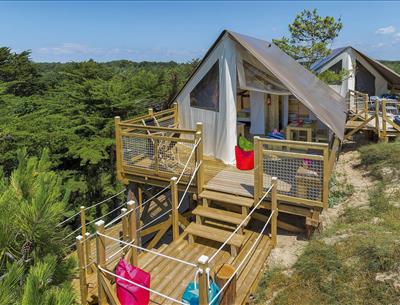 Tente Lodge 4 people campsite La Pomme de pin Saint Hilaire de Riez in Vendée