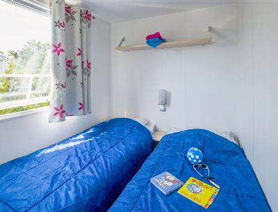 Cottage 6 people in a 4 star campsite La Pomme de Pin in Saint Hilaire de Riez in Vendée