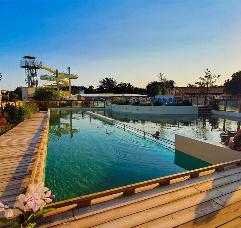camping st hilaire de riez kust met zanderige lagune - Camping pomme de pin