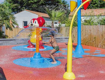 aquasplash, waterspelletjes voor kinderen in st hilaire de riez