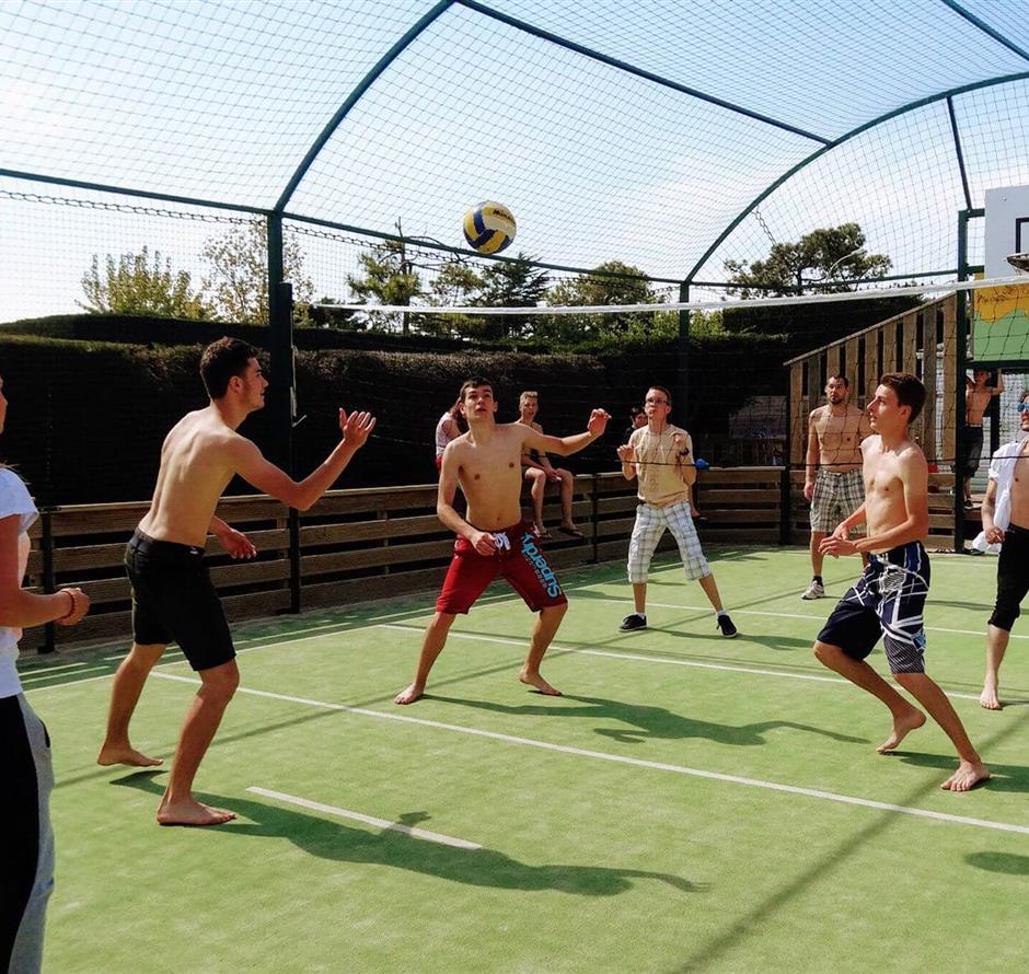multisport field - Camping pomme de pin