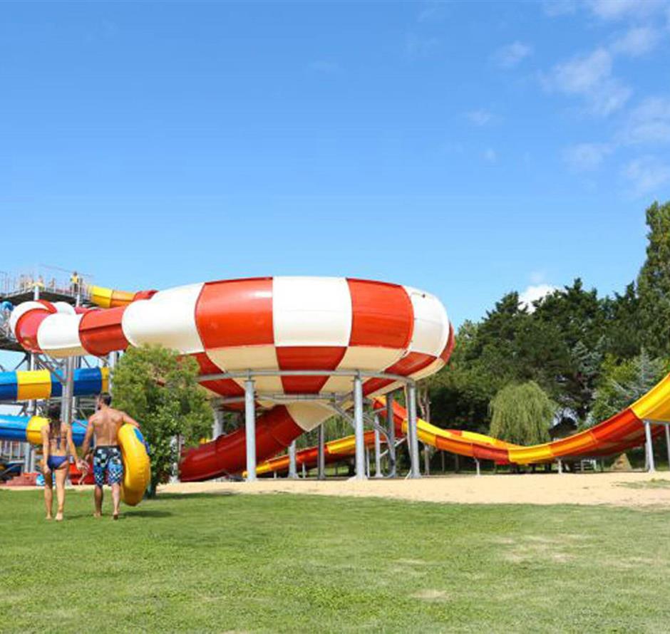 recreatiepark in de buurt van st hilaire de riez - Camping pomme de pin