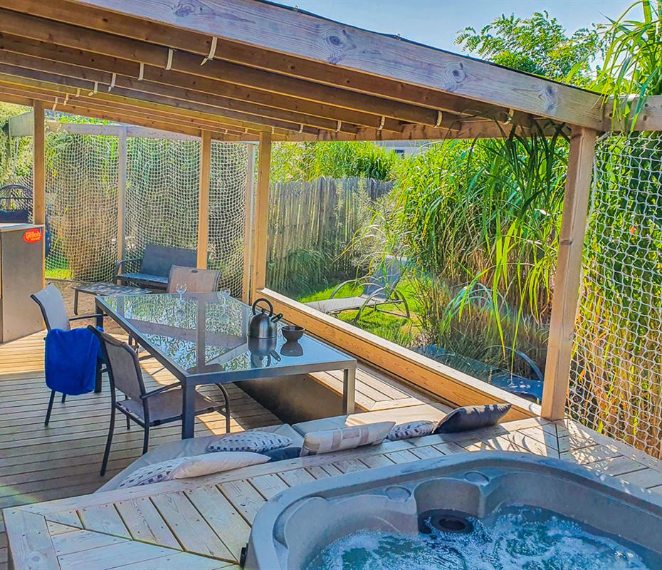 Stacaravan met jacuzzi aan zee - Camping pomme de pin