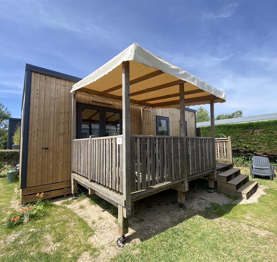 Camping pomme de pin