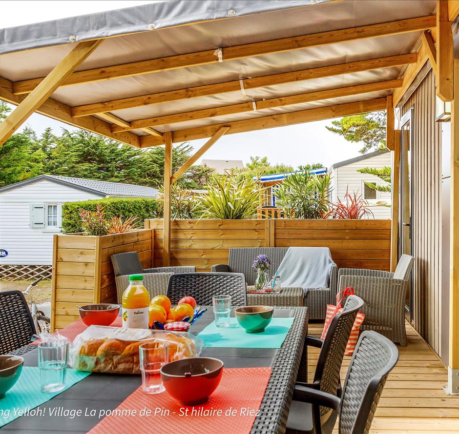 Overdekt terras vlakbij de zee camping Vendée - Camping pomme de pin