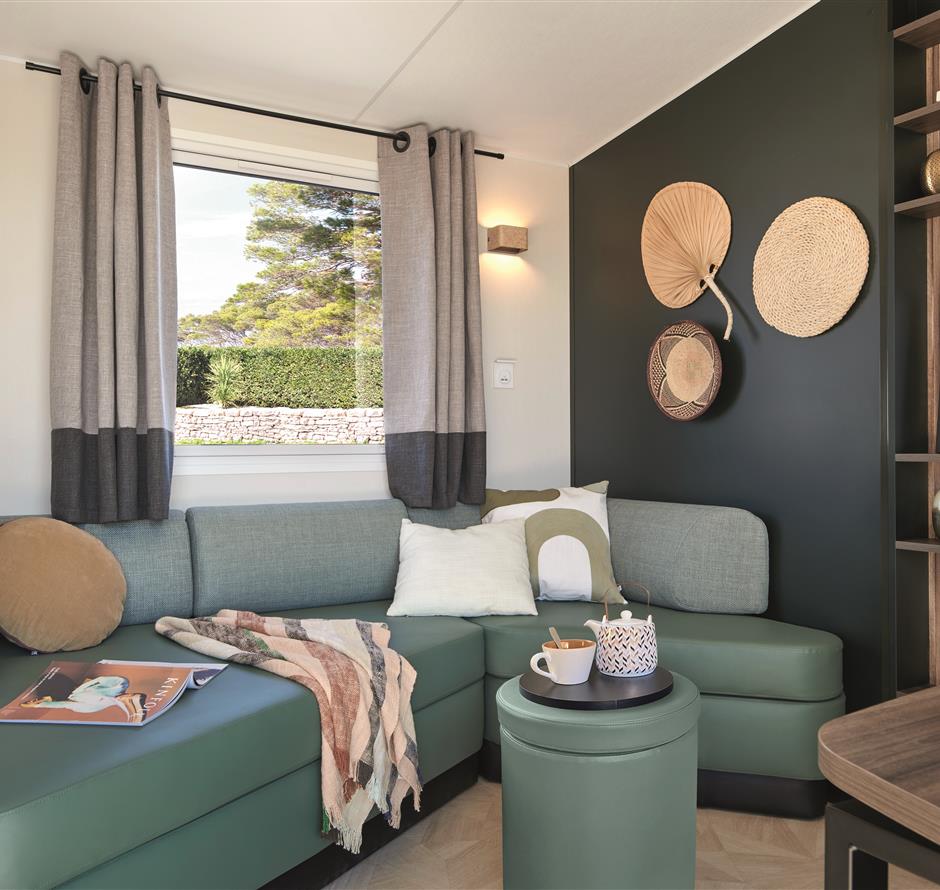 Luxe camping met overdekt zwembad en animatie  - Camping pomme de pin
