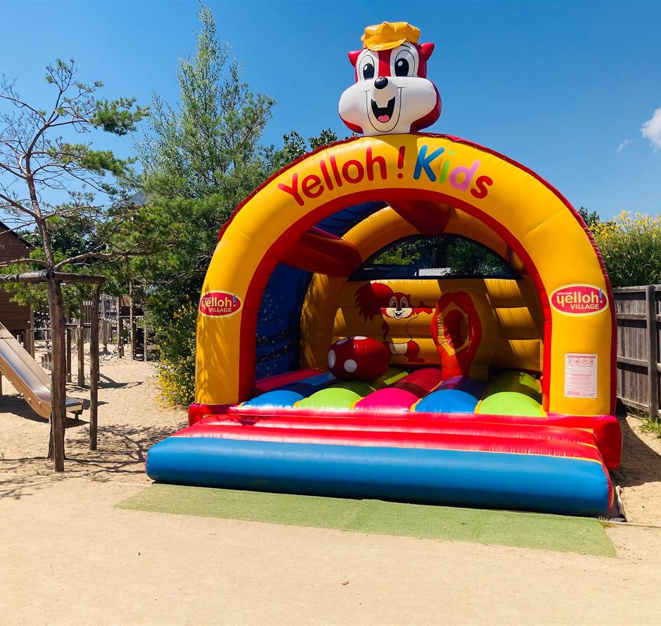 opblaasbare structuur voor kinderen  - Camping pomme de pin